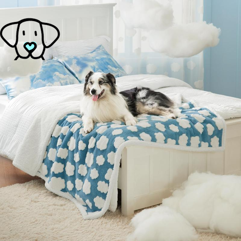 Ultra-Cozy Waterproof Dog Blanket – Reversible Sherpa & Plush Jacquard Design for Snuggles, Style, and Ultimate Furniture Protection!