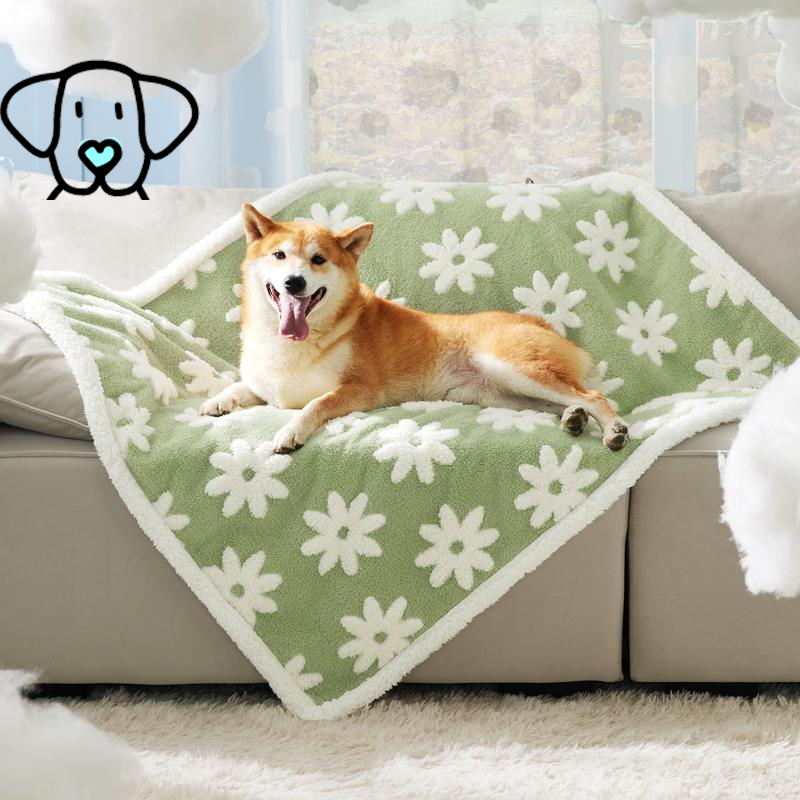 Ultra-Cozy Waterproof Dog Blanket – Reversible Sherpa & Plush Jacquard Design for Snuggles, Style, and Ultimate Furniture Protection!